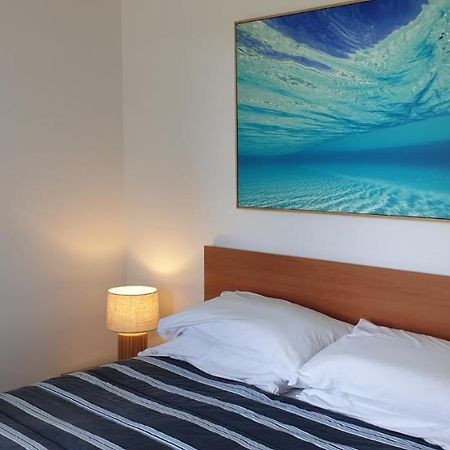 วยูนา บีชฟร้อนท์ อพาร์ทเม้นท์ Aparthotel โกลด์โคสต์ ภายนอก รูปภาพ