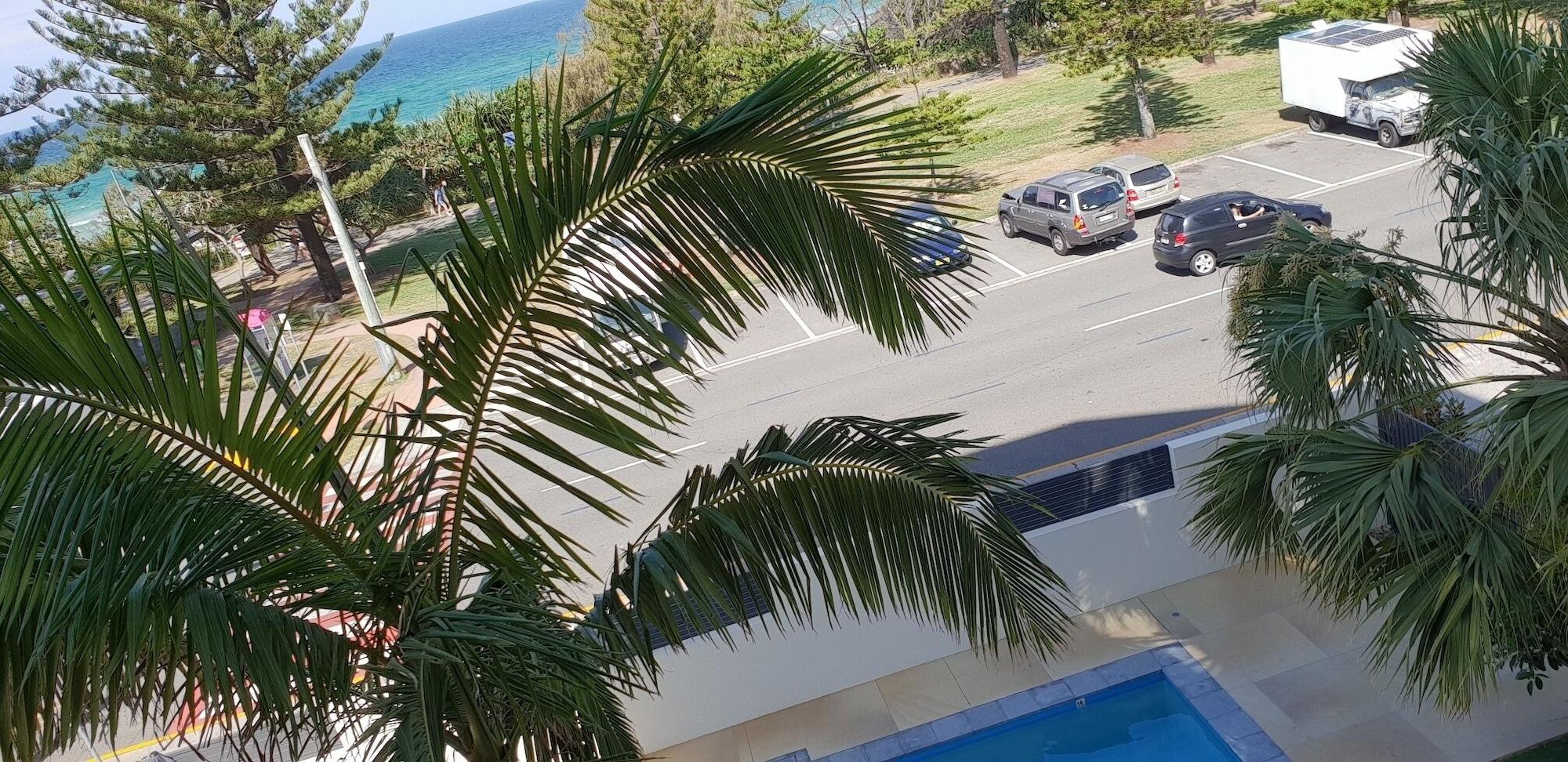วยูนา บีชฟร้อนท์ อพาร์ทเม้นท์ Aparthotel โกลด์โคสต์ ภายนอก รูปภาพ