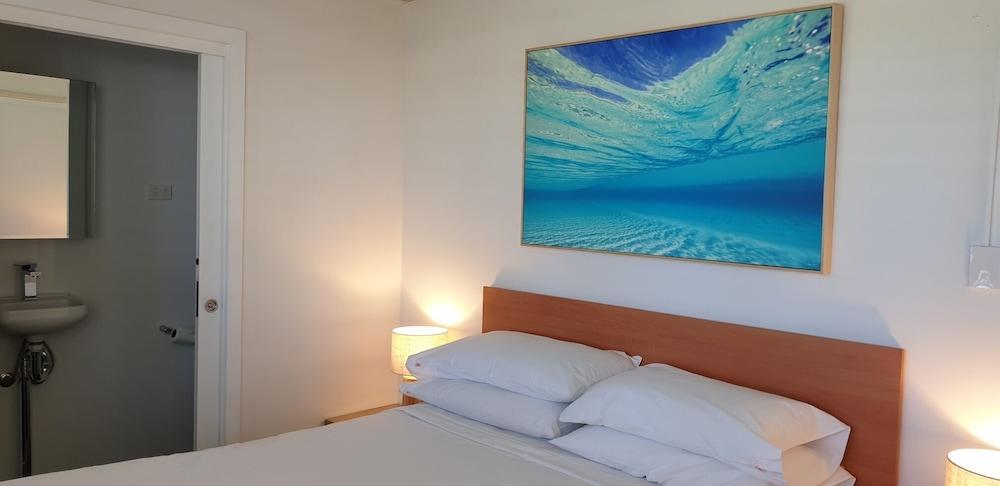 วยูนา บีชฟร้อนท์ อพาร์ทเม้นท์ Aparthotel โกลด์โคสต์ ภายนอก รูปภาพ