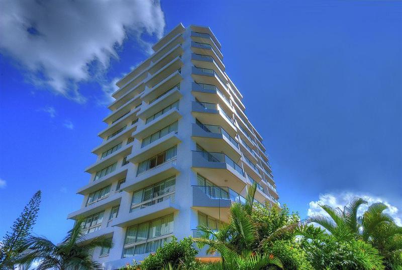 วยูนา บีชฟร้อนท์ อพาร์ทเม้นท์ Aparthotel โกลด์โคสต์ ภายนอก รูปภาพ